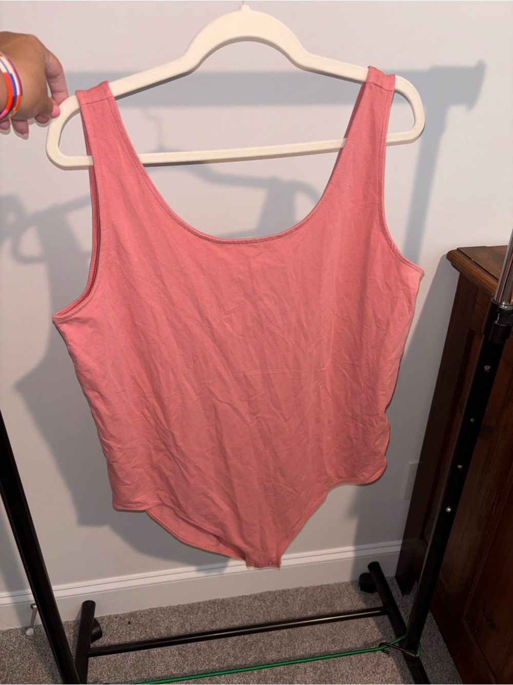 Gap Classic Scoop Neck Bodysuit in Coral Pink